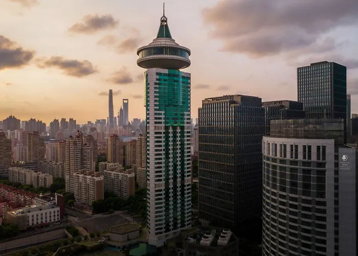 Doubletree By Hilton Shanghai Pudong - Present Welcome Cookie